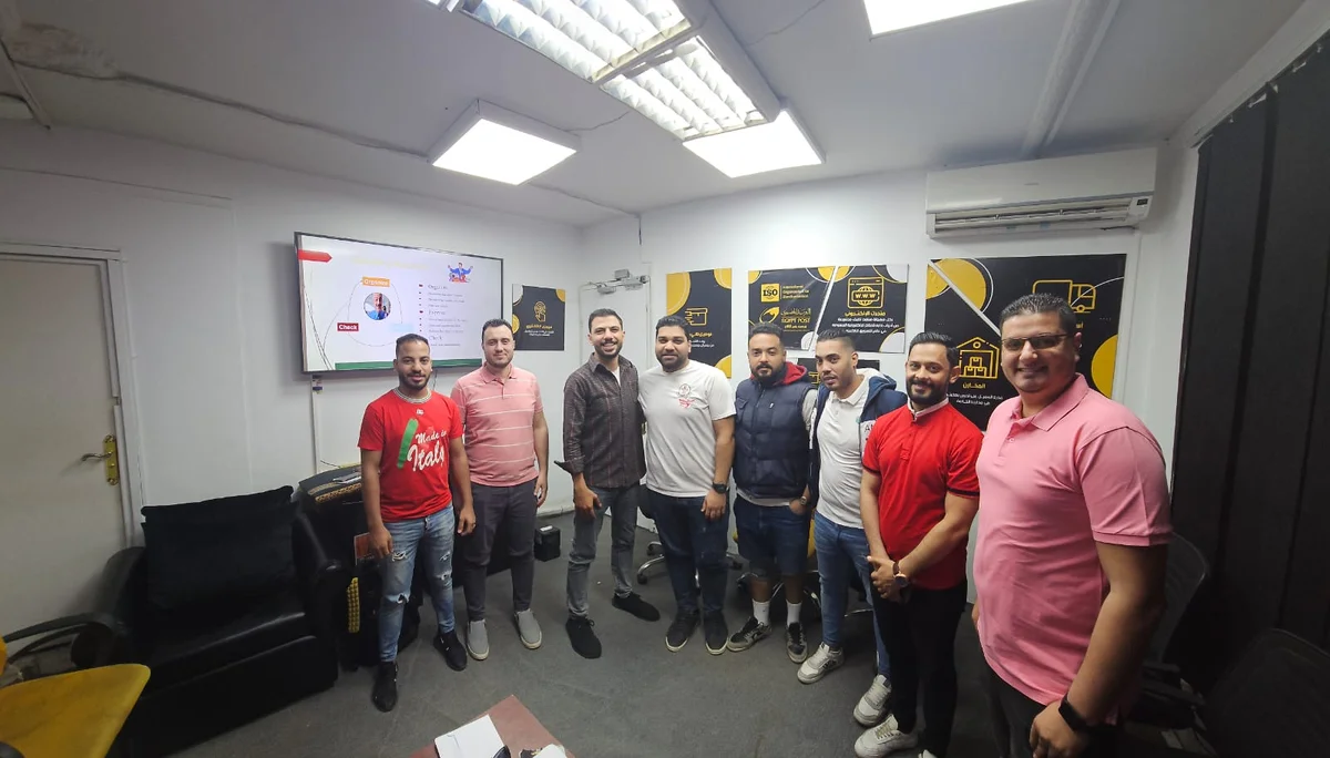 الاستوديو 27